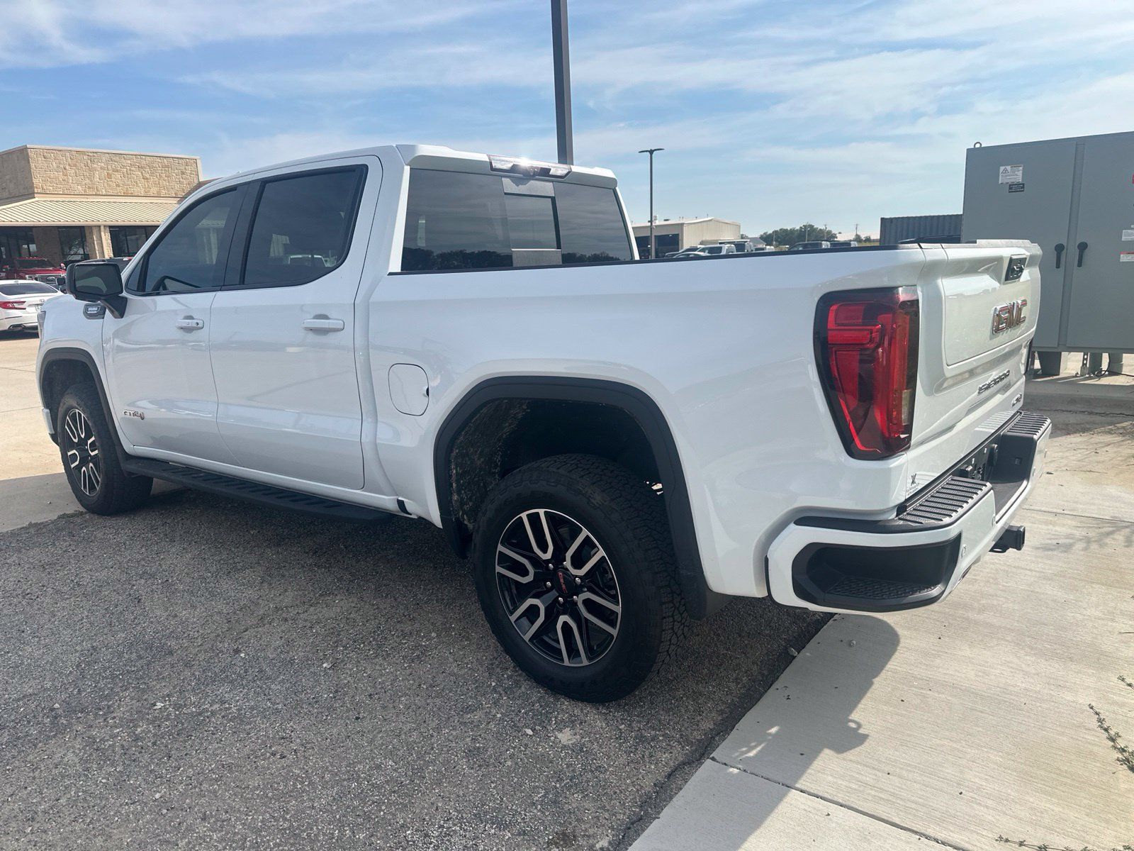 Used 2026 GMC Sierra 1500 AT4 w/ AT4 Premium Package AWD/4WD image 3