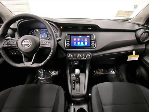 New 2025 Nissan Kicks Play S FWD image 5