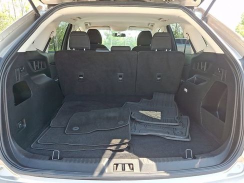 Used 2017 Ford Edge SE image 27