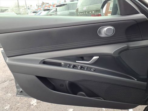 New 2026 Hyundai Elantra SE w/ Cargo Package image 8