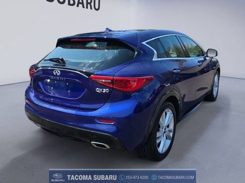Used 2017 INFINITI QX30 FWD image 5