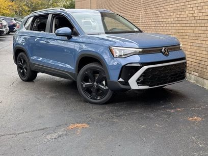 New 2025 Volkswagen Taos SEL
