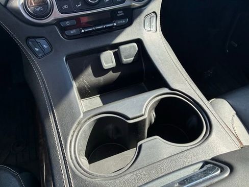 Used 2020 Chevrolet Tahoe LT image 18