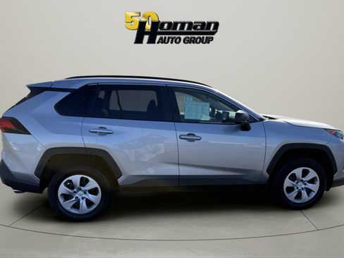 Used 2021 Toyota RAV4 LE image 6