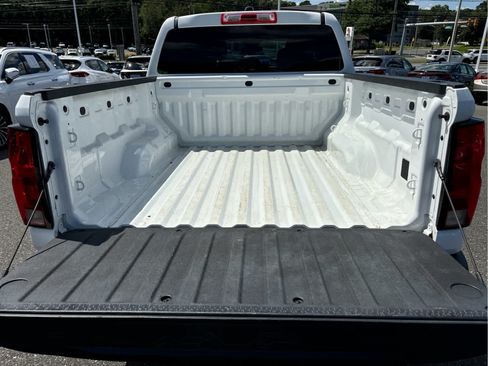 Certified 2023 Chevrolet Colorado W/T RWD image 27