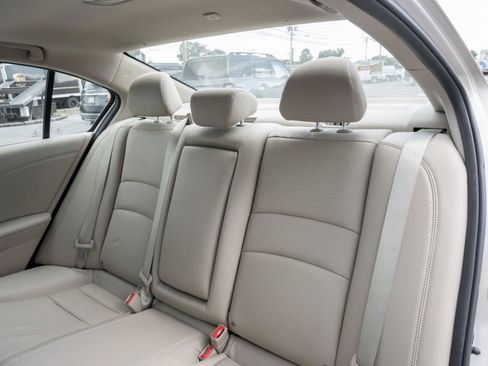 Used 2017 Honda Accord EX-L image 26