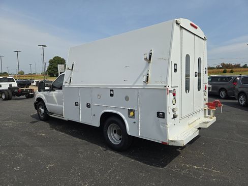 Used 2016 Ford F350 XL image 3