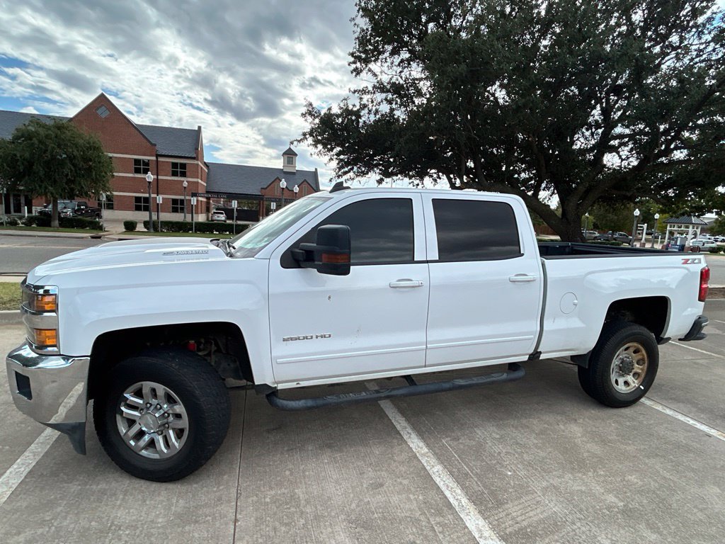 Used 2018 Chevrolet Silverado 2500 LT w/ LT Fleet Convenience Package AWD/4WD image 4