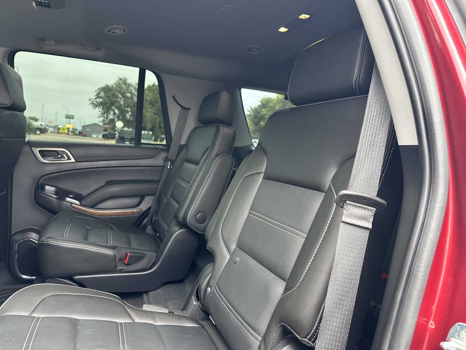 Used 2019 GMC Yukon Denali w/ Open Road Package AWD/4WD image 23