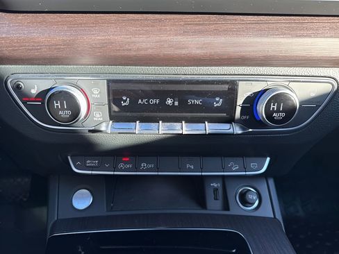 Used 2022 Audi Q5 2.0T Premium image 23