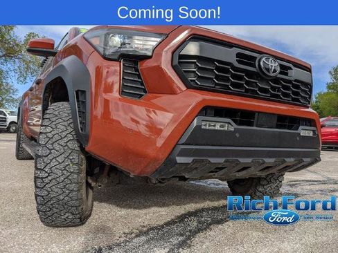 Used 2025 Toyota Tacoma TRD Off-Road w/ TRD Off Road Upgrade Package AWD/4WD image 24