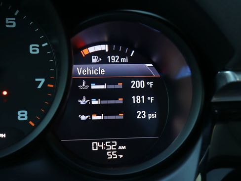 Used 2018 Porsche Macan image 18