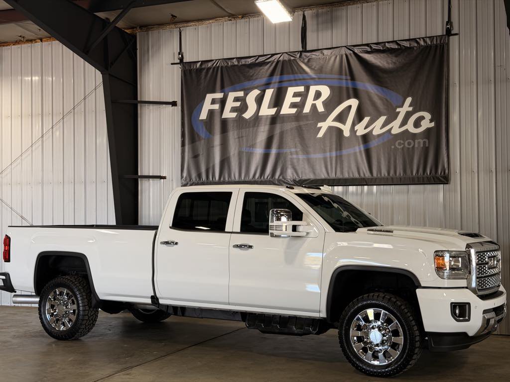 Used 2018 GMC Sierra 3500 Denali w/ Duramax Plus Package AWD/4WD image 40