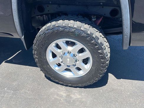 Used 2015 GMC Sierra 2500 SLE w/ SLE Preferred Package AWD/4WD image 33