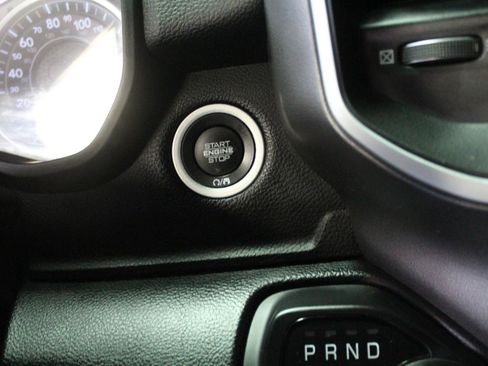 Used 2021 RAM 1500 Big Horn AWD/4WD image 12