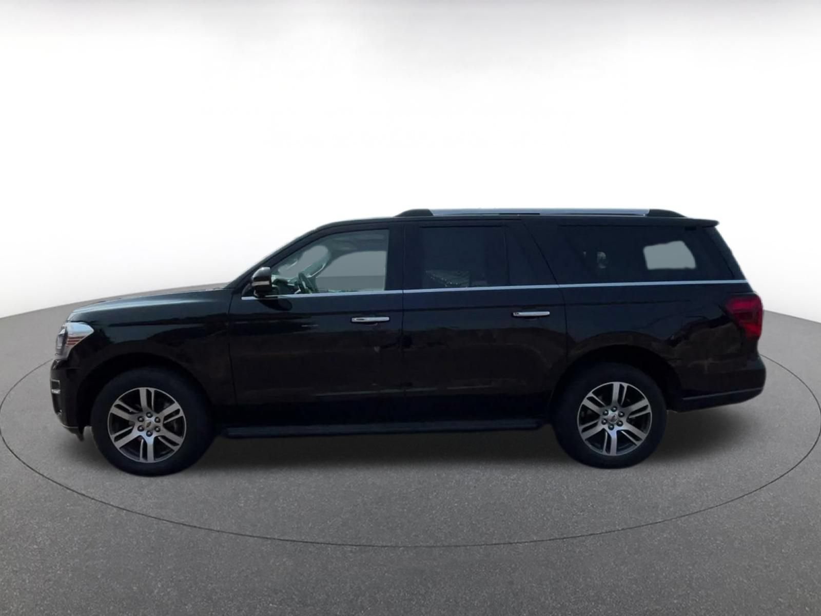 Used 2024 Ford Expedition Max Limited RWD image 8
