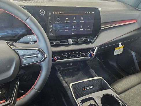 New 2026 Chevrolet Equinox RS image 18