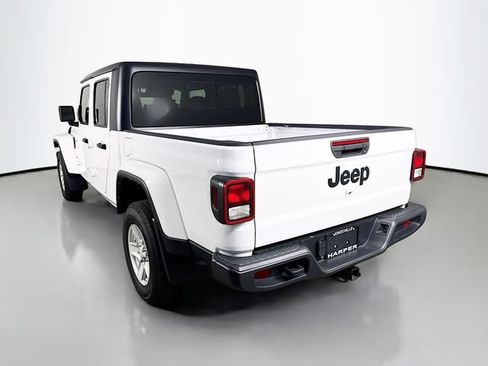 Used 2022 Jeep Gladiator Sport AWD/4WD image 9