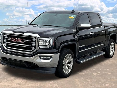 Used 2018 GMC Sierra 1500 SLT w/ SLT Premium Package image 2