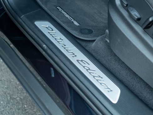 Used 2022 Porsche Cayenne S AWD/4WD image 22