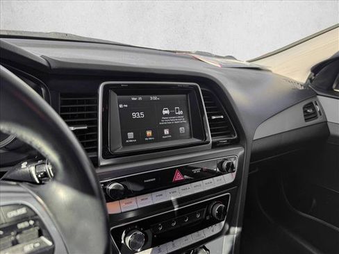 Used 2018 Hyundai Sonata SEL FWD image 13