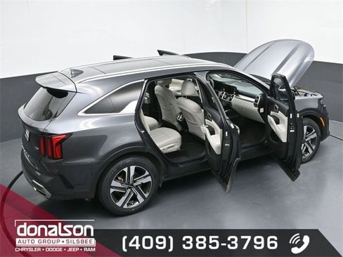 Used 2022 Kia Sorento EX w/ Panoramic Sunroof Package image 24