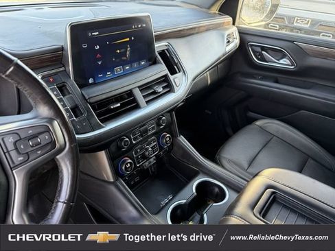 Used 2022 Chevrolet Suburban Z71 AWD/4WD image 19