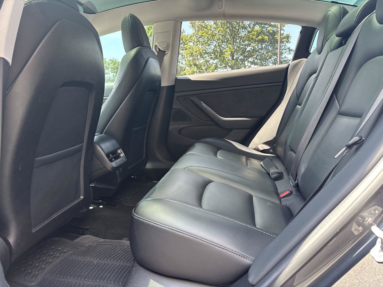 Used 2018 Tesla Model 3 Long Range AWD/4WD image 23