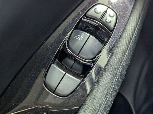 Used 2022 Nissan Leaf SV image 16