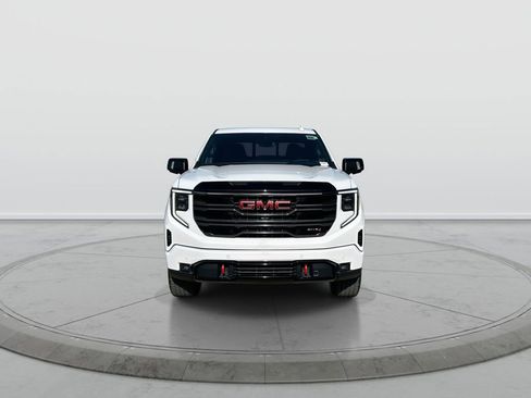 Used 2025 GMC Sierra 1500 AT4 w/ Technology Package AWD/4WD image 3