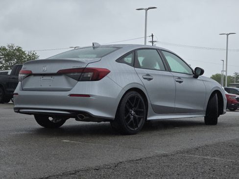 Used 2025 Honda Civic Sport image 15
