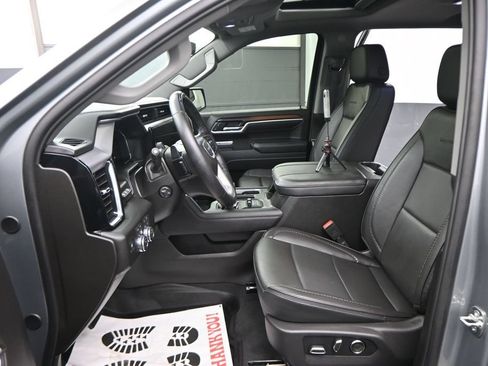 Used 2026 GMC Sierra 1500 Denali AWD/4WD image 6