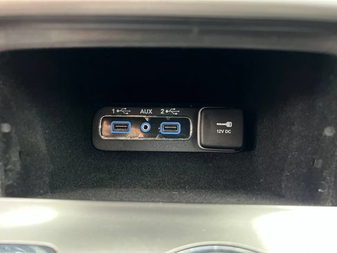 Used 2018 Jeep Grand Cherokee Altitude AWD/4WD image 34