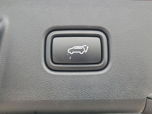 Used 2024 Hyundai Tucson Limited image 11