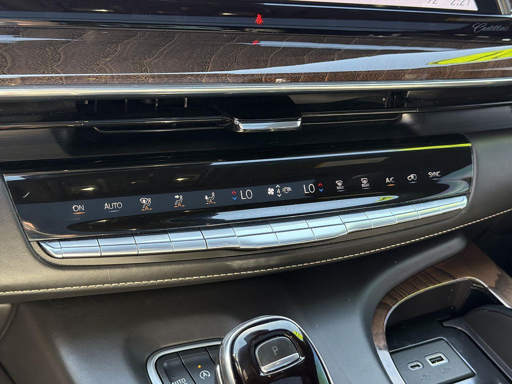 Used 2021 Cadillac Escalade Sport Platinum w/ Heavy-Duty Trailer Package AWD/4WD image 38