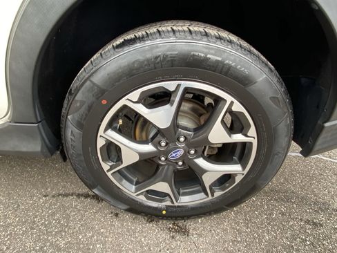 Used 2019 Subaru Crosstrek 2.0i Premium w/ Eyesight System image 13