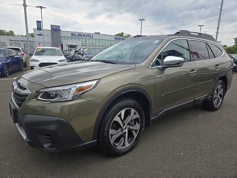 Used 2020 Subaru Outback Touring AWD/4WD image 3
