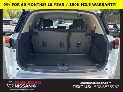 New 2025 Nissan Pathfinder SL w/ Cargo Package image 14