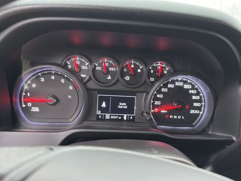 Used 2024 GMC Sierra 2500 Pro w/ Convenience Package image 25