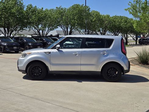 Used 2014 Kia Soul LX image 11