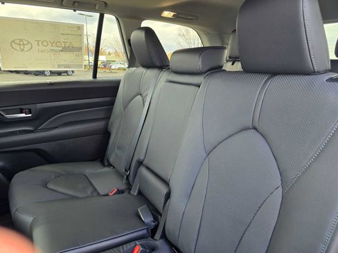 New 2026 Toyota Grand Highlander Limited image 18