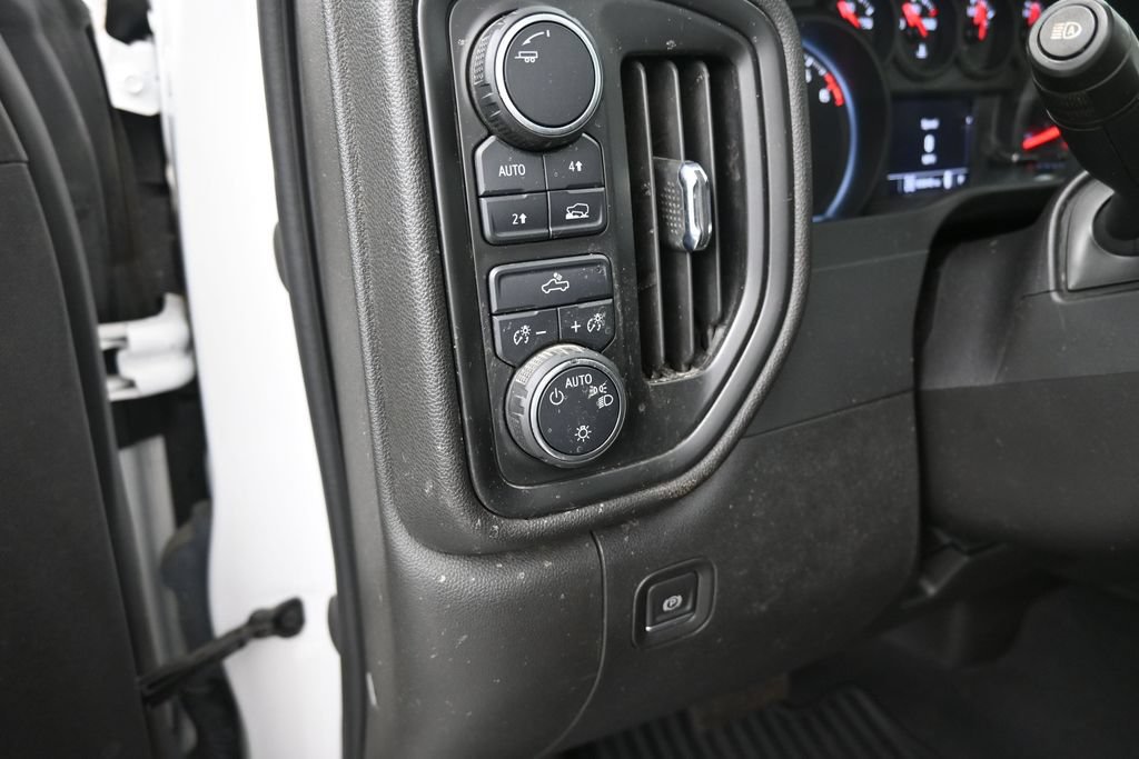 Used 2023 Chevrolet Silverado 1500 Custom AWD/4WD image 23