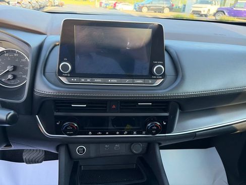 Used 2023 Nissan Rogue SV w/ SV Premium B Package AWD/4WD image 31