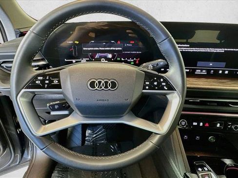 Used 2025 Audi Q5 Premium AWD/4WD image 10