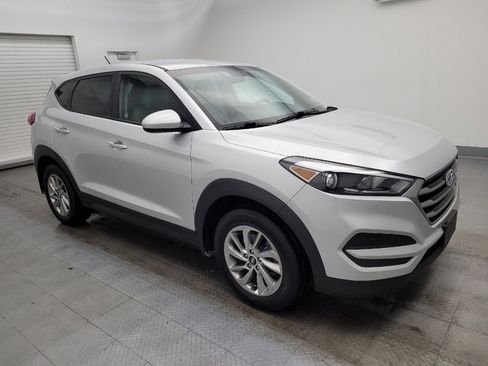 Used 2018 Hyundai Tucson SE image 11