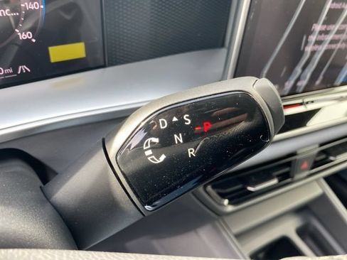 New 2026 Volkswagen Tiguan SE R-Line AWD/4WD image 31