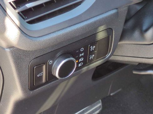 Used 2023 Ford Escape ST-Line image 34