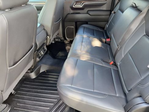 Used 2023 GMC Sierra 1500 SLT RWD image 27