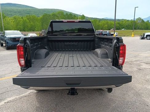 New 2026 GMC Sierra 3500 SLE w/ SLE Value Package AWD/4WD image 21