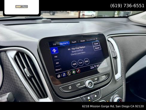 Used 2022 Chevrolet Malibu LT FWD image 25